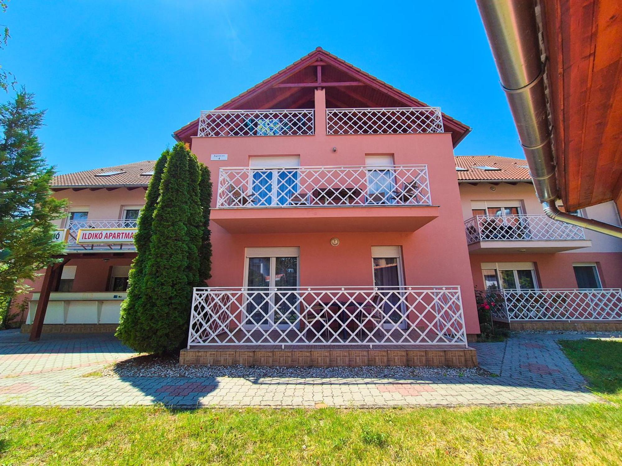 Ildiko Apartmanhaz Zamardi Luaran gambar