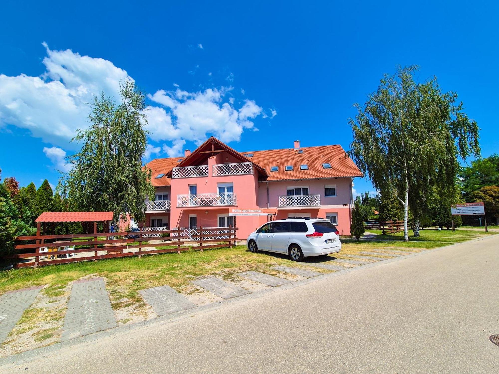 Ildiko Apartmanhaz Zamardi Luaran gambar