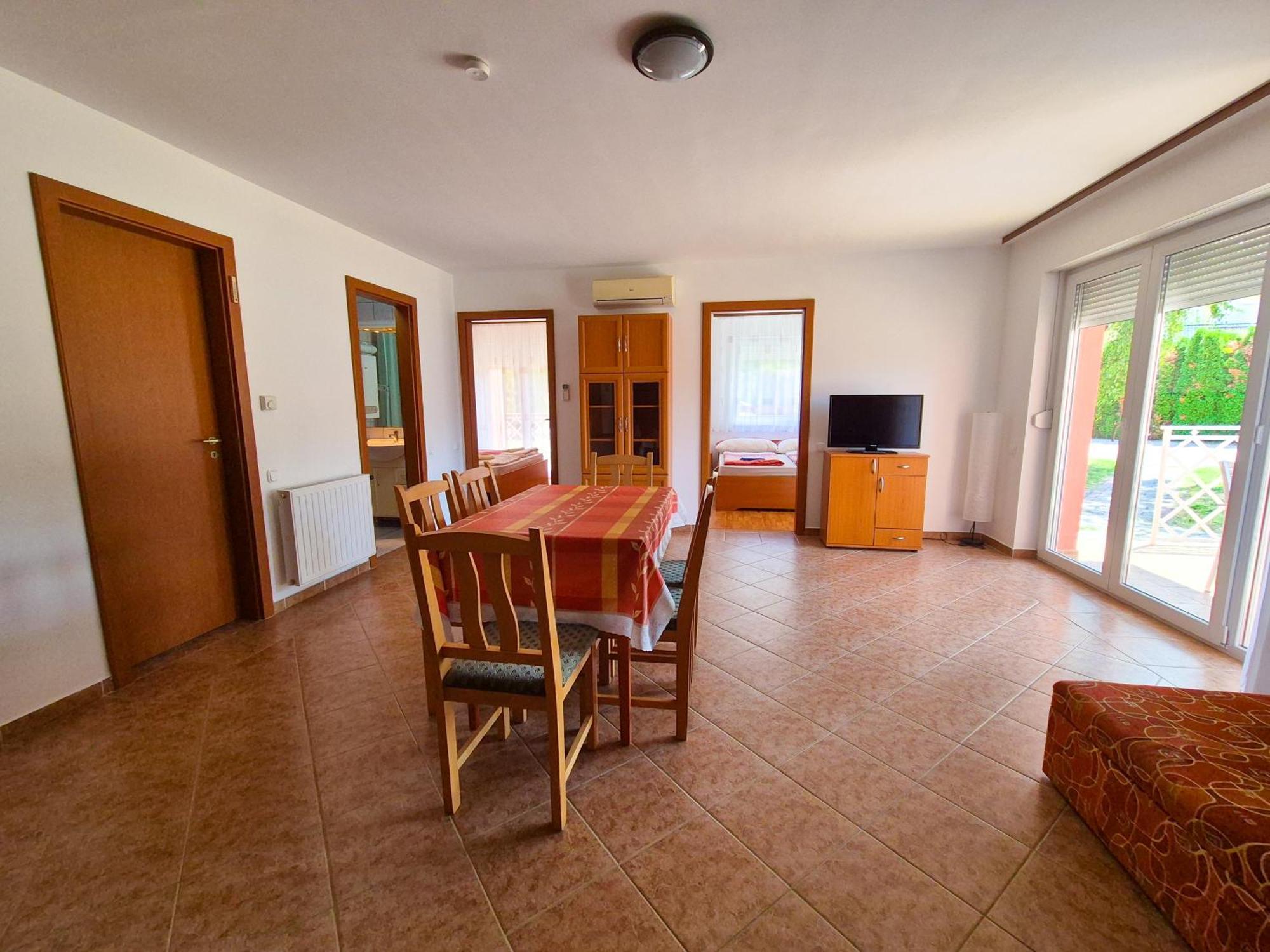 Ildiko Apartmanhaz Zamardi Luaran gambar